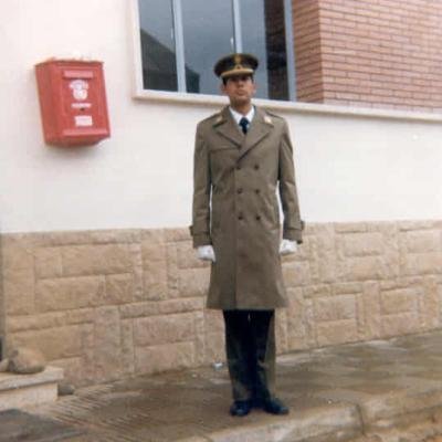 Uniforme de Gala con la Gabardina nueva